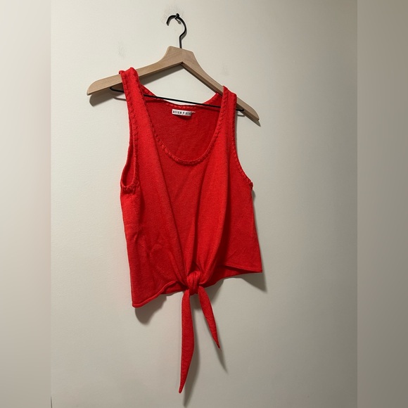 Alice + Olivia Red Tie Front Casual Blouse Size Small - Picture 3 of 7